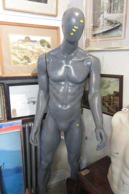 6' MALE MANNEQUIN Image