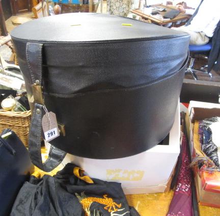 VINTAGE HAT BOX  HATS ETC Image