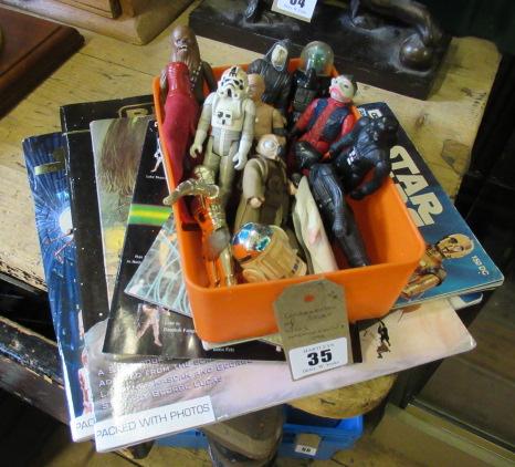COLLECTION OF STAR WARS MEMORABILIA ETC Image