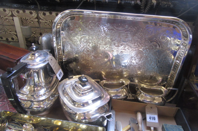 WALKER AND HALL TEA SET AND TRAY Image