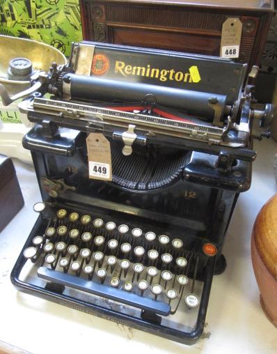 REMMINGTON TYPEWRITER Image