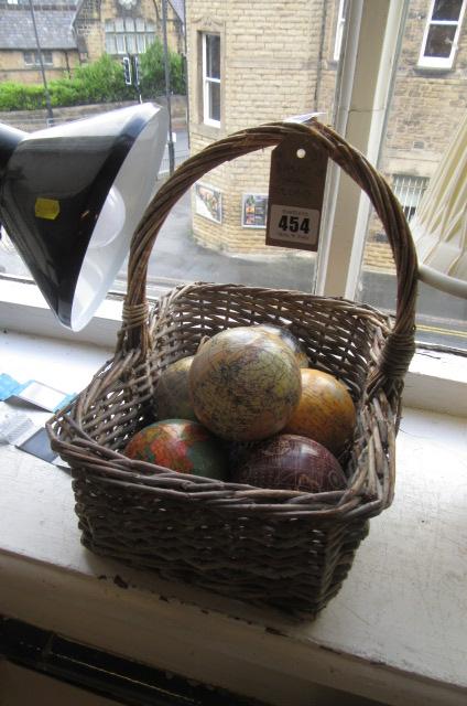 BASKET OF SMALL GLOBES Image