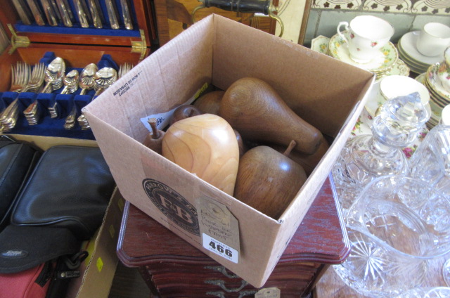 BOX OF WOODEN FRUITS Image