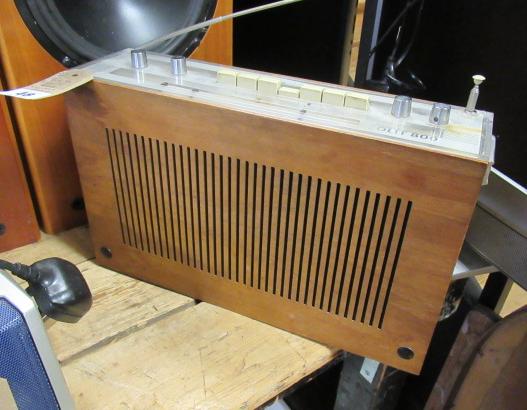 BANG AND OLUFSEN BEOLIT 800 VINTAGE RADIO Image