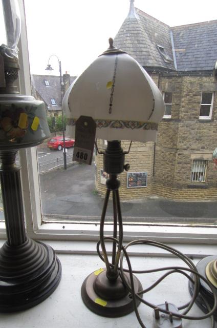 TABLE LAMP Image