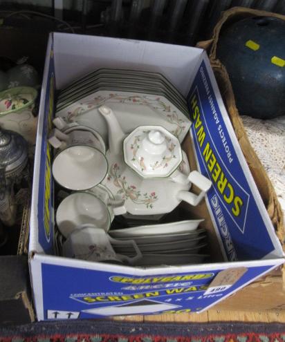 BOX OF TABLE WARE Image