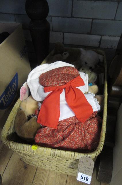 BASKET OF TEDDIES Image