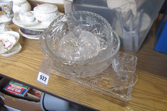 QUANTITY OF GLASS Image