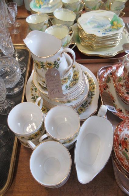 QUANTITY OF PARAGON SUNFLOWER PATTERN TEA WARE Image