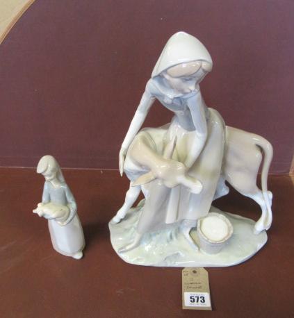 TWO LLADRO FIGURES Image