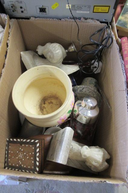 BOX OF MISCELLANEOUS INCLUDING BOOK ENDS AND CHINA Image