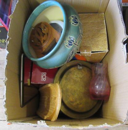 BOX OF MISCELLANEOUS ITEMS  Image