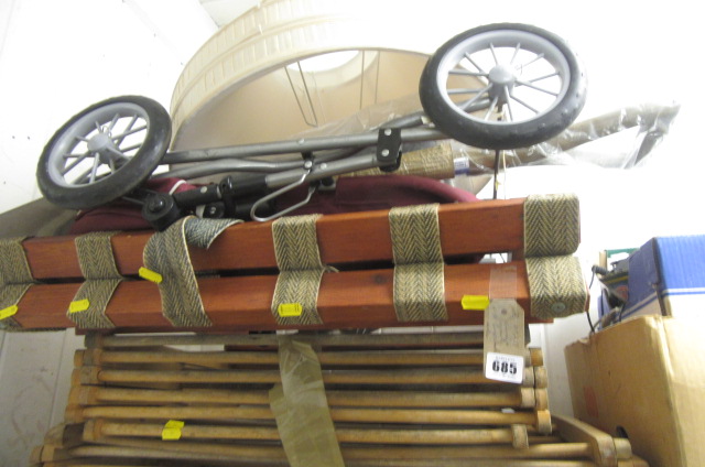 GARDEN SPADE  PAIR OF LAMP SHADES ETC Image