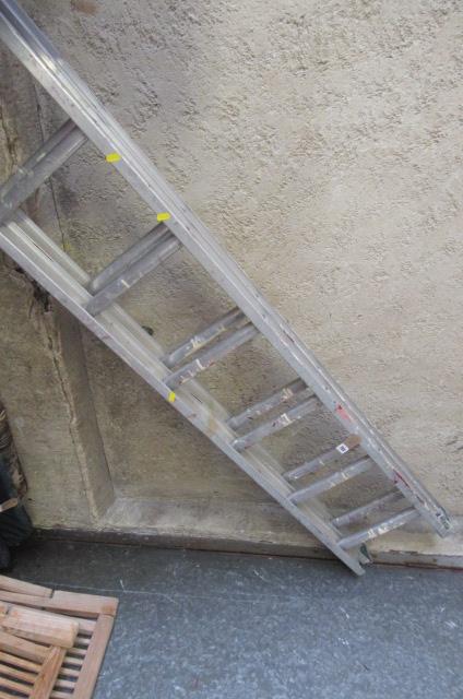 EXTENDING ALUMINIUM STEP LADDERS Image