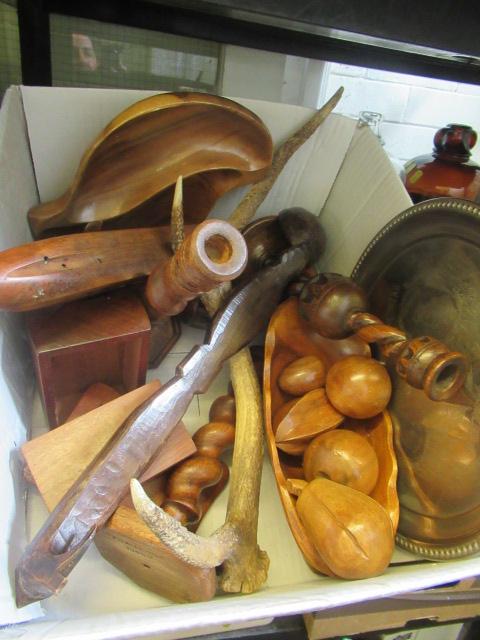 BOX OF WOODEN ITEMS Image