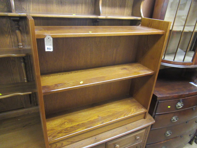 SMALL OAK BOOKCASE Image