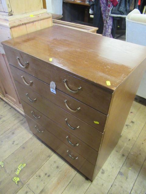 MAHOGANY CHEST OF DRAWERS Image