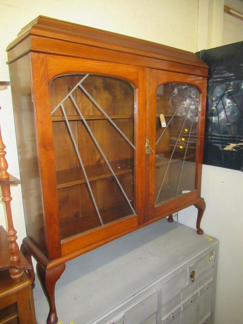 MAHOGANY GLASS FRONTED BOOKCASE Image