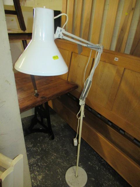 STANDARD ANGLE POISE LAMP Image