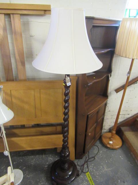 MAHOGANY BARLEY TWIST STANDARD LAMP Image