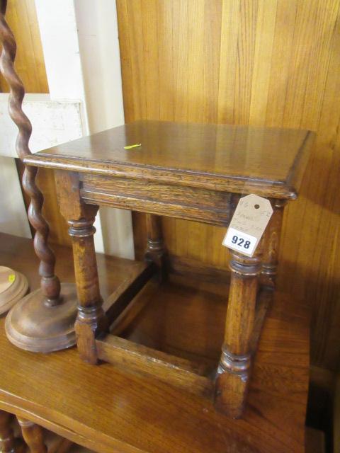 SMALL TITCHMARCH AND GOODWIN SIDE TABLE Image