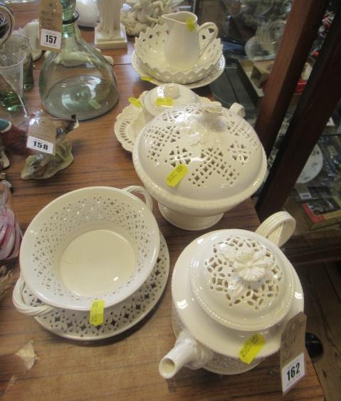 QUANTITY OF LEEDSWARE POTTERY Image