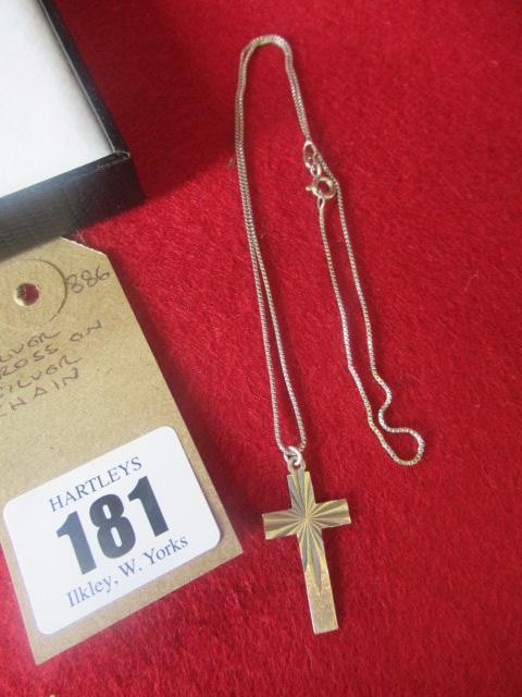 SILVER CROSS ON SILVER CHAIN Image