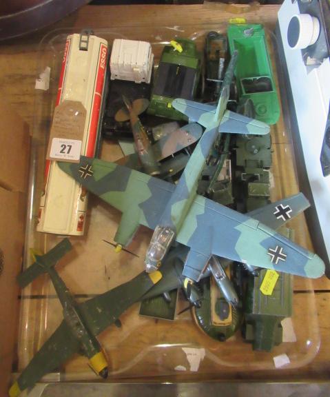 TRAY OF MILITARY DINKY VEHICLES Image
