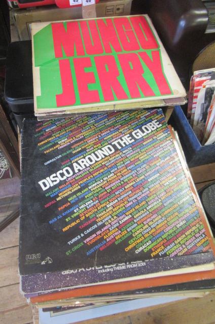 QUANTITY OF LP RECORDS Image