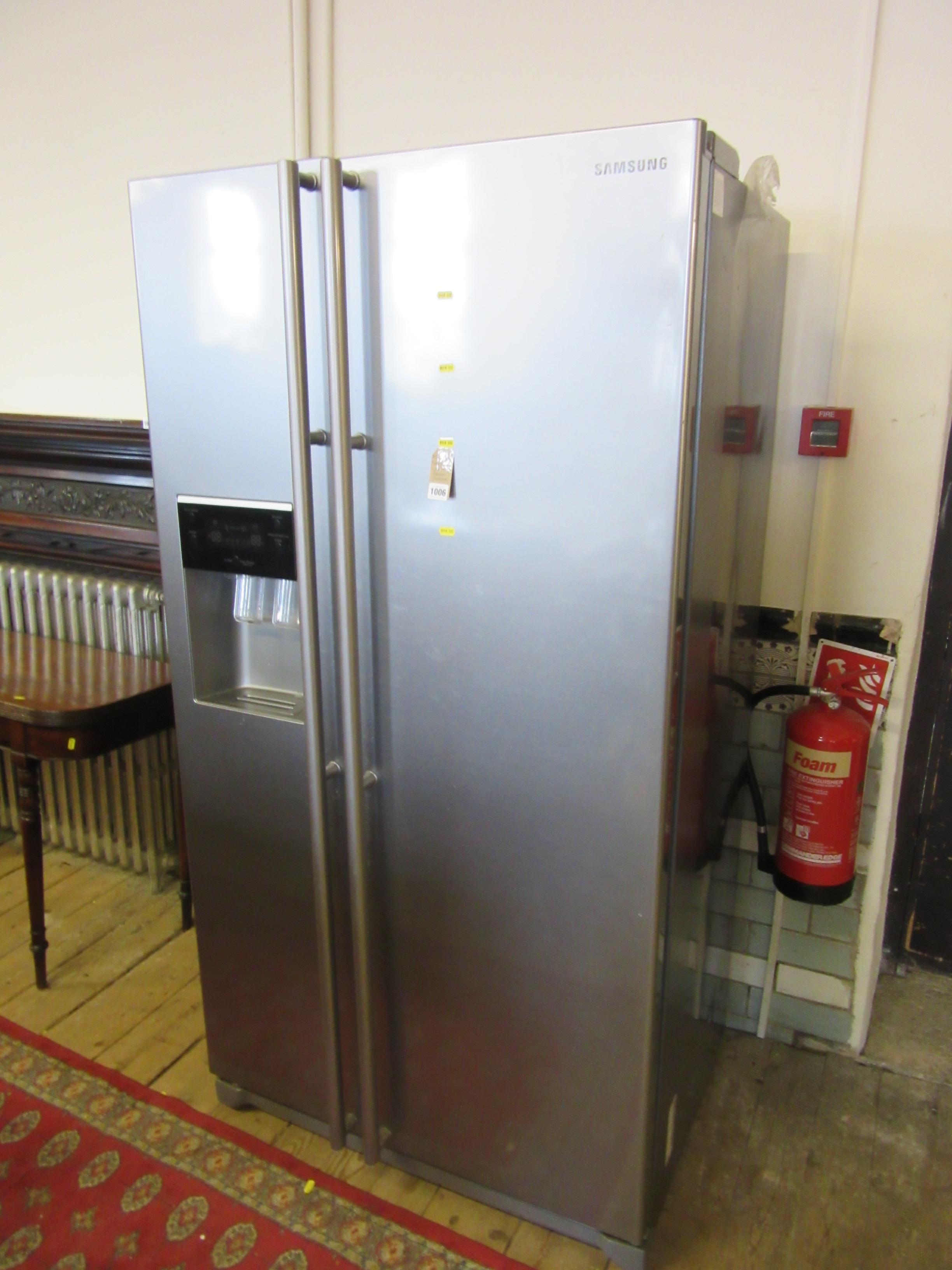 SAMSUNG LARGE FRIDGE FREEZER Image
