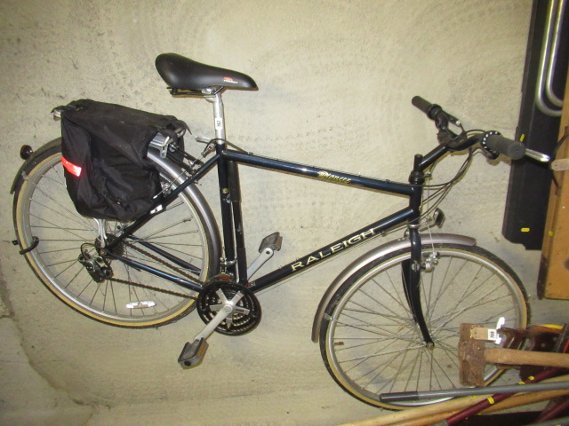 RALEIGH BICYCLE Image