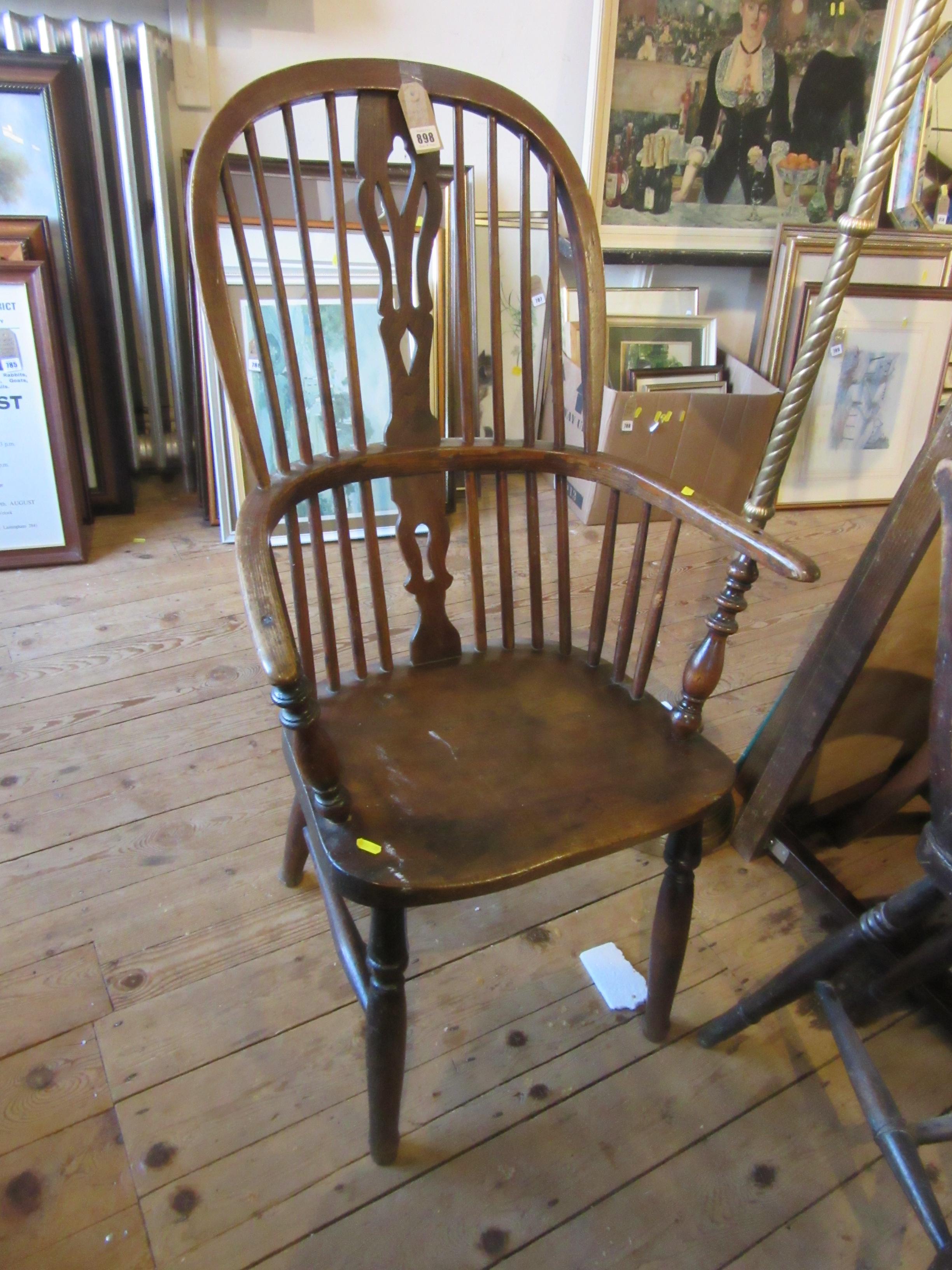 WINDSOR CHAIR Image