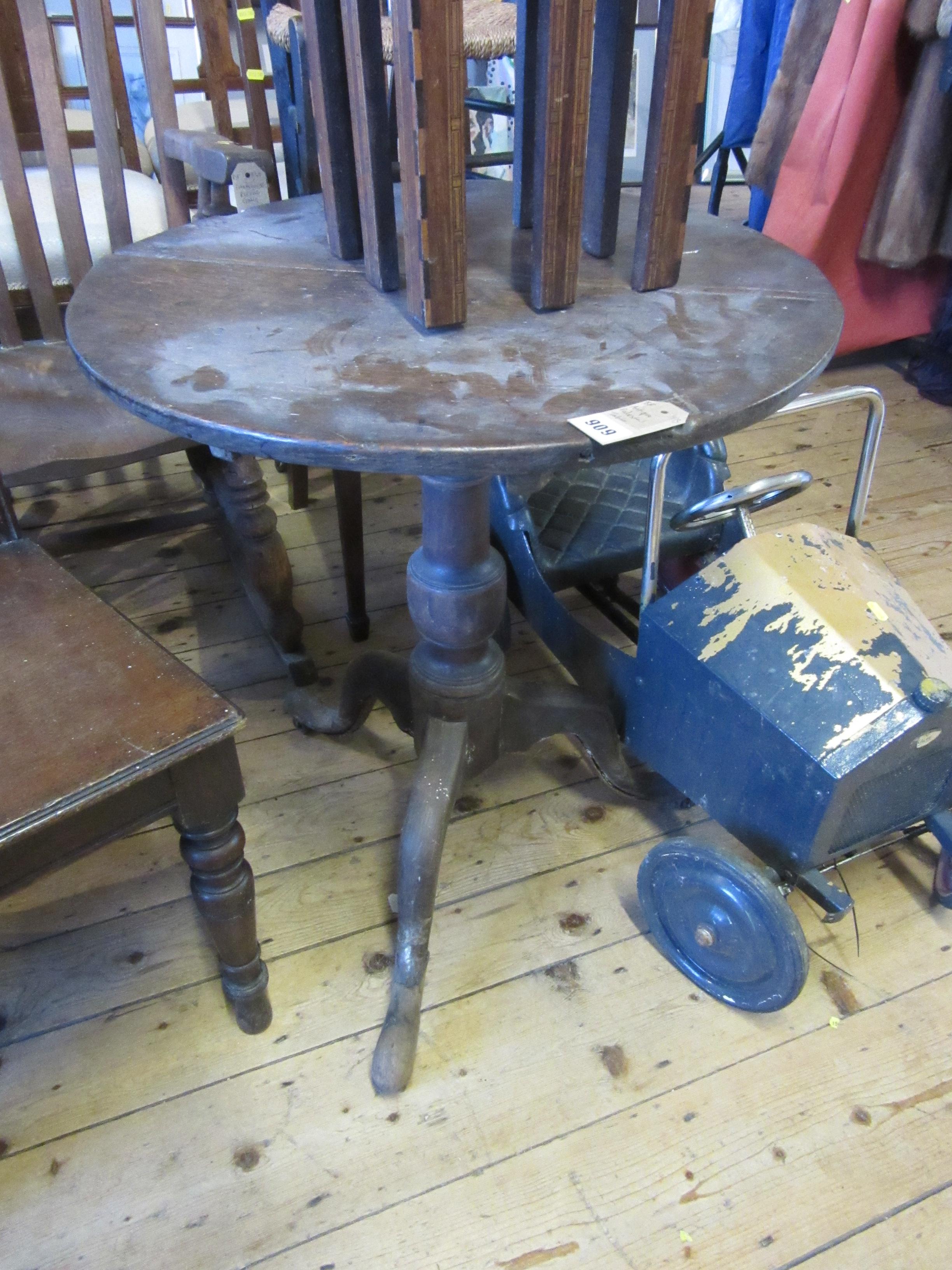 ANTIQUE PEDESTAL TABLE Image