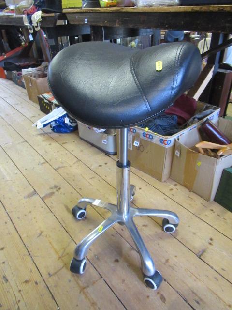LEATHER OFFICE STOOL Image
