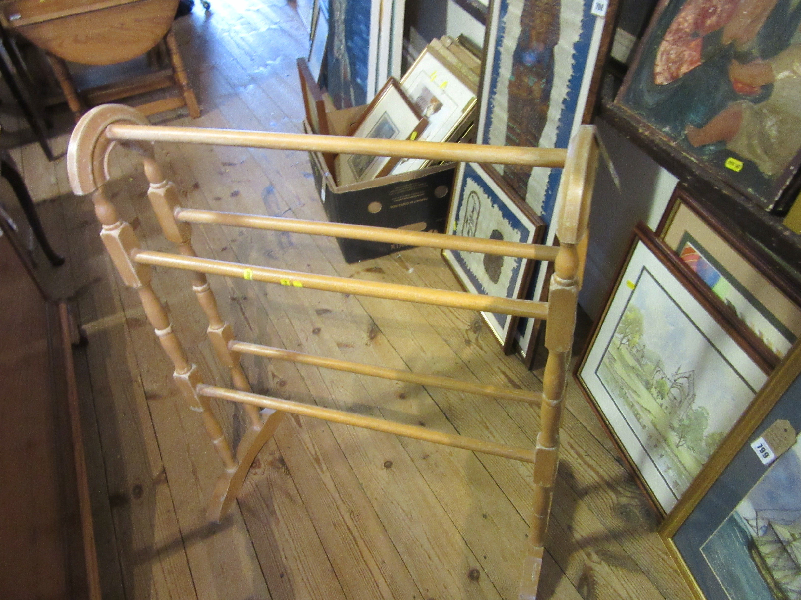 TOWEL RAIL Image