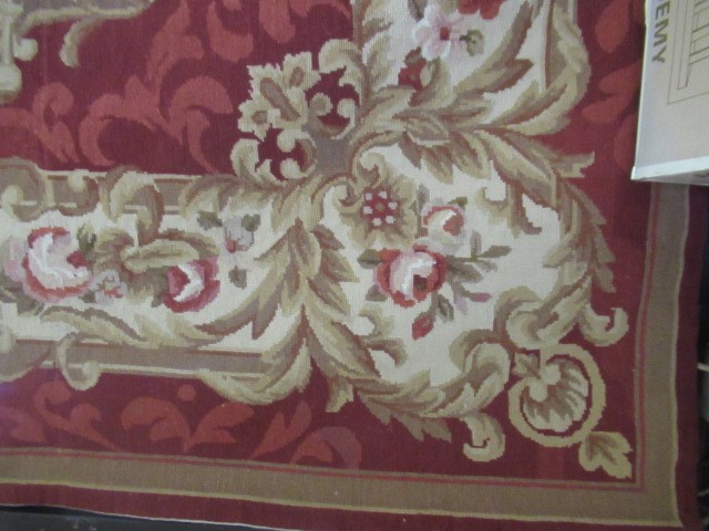 FLORAL MOTIF RUG Image
