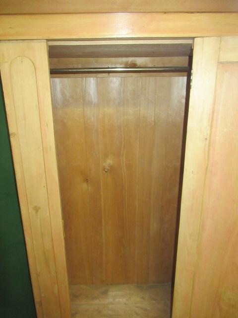 ANTIQUE PINE SINGLE WARDROBE Image