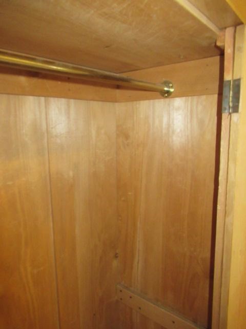 ANTIQUE PINE SINGLE WARDROBE Image