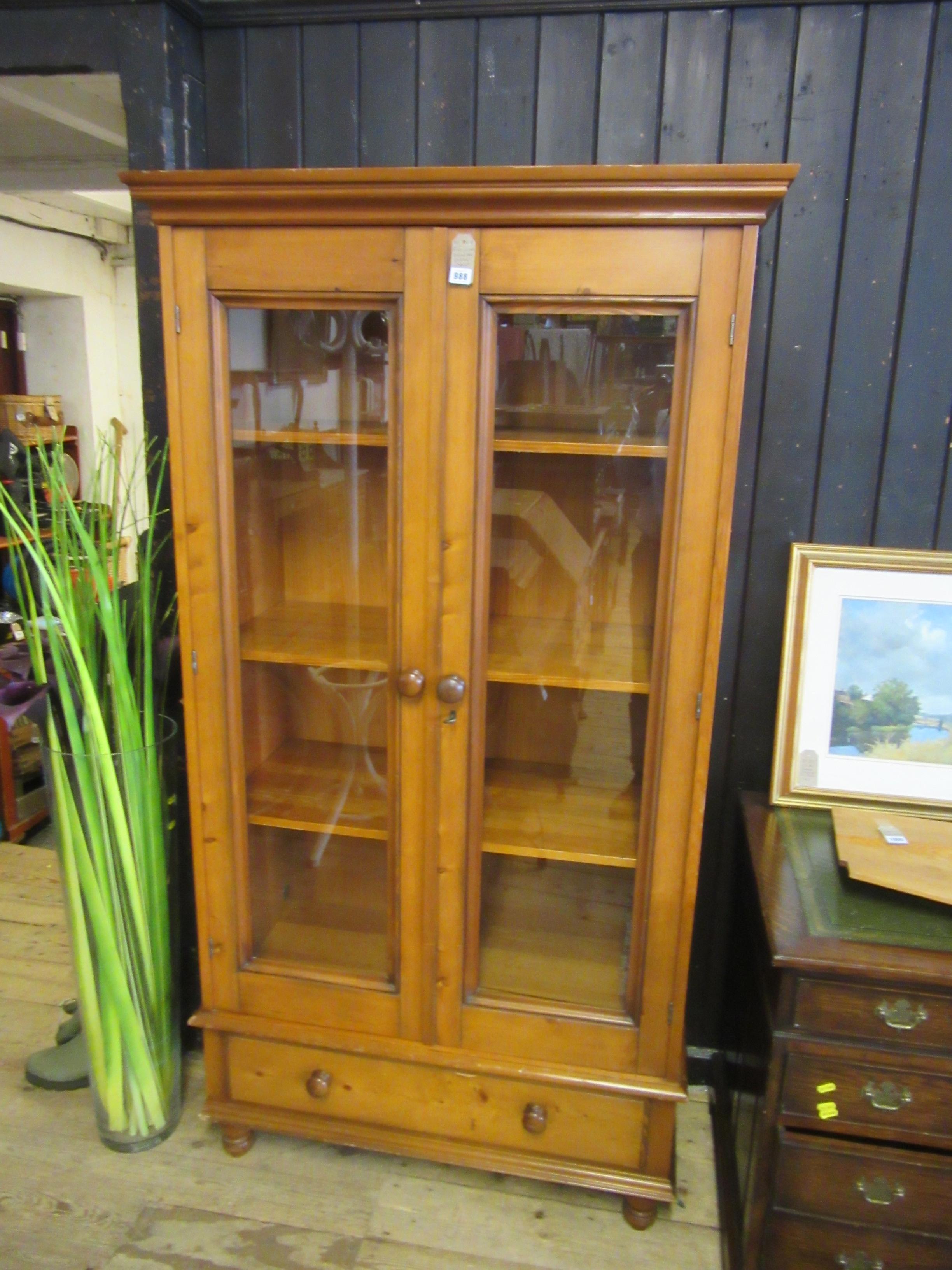 PINE DOUBLE DOOR DISPLAY CABINET Image