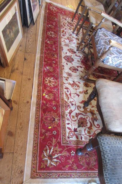 PERSIAN STYLE RUG Image