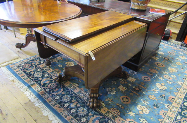MAHOGANY BREAKFAST TABLE Image
