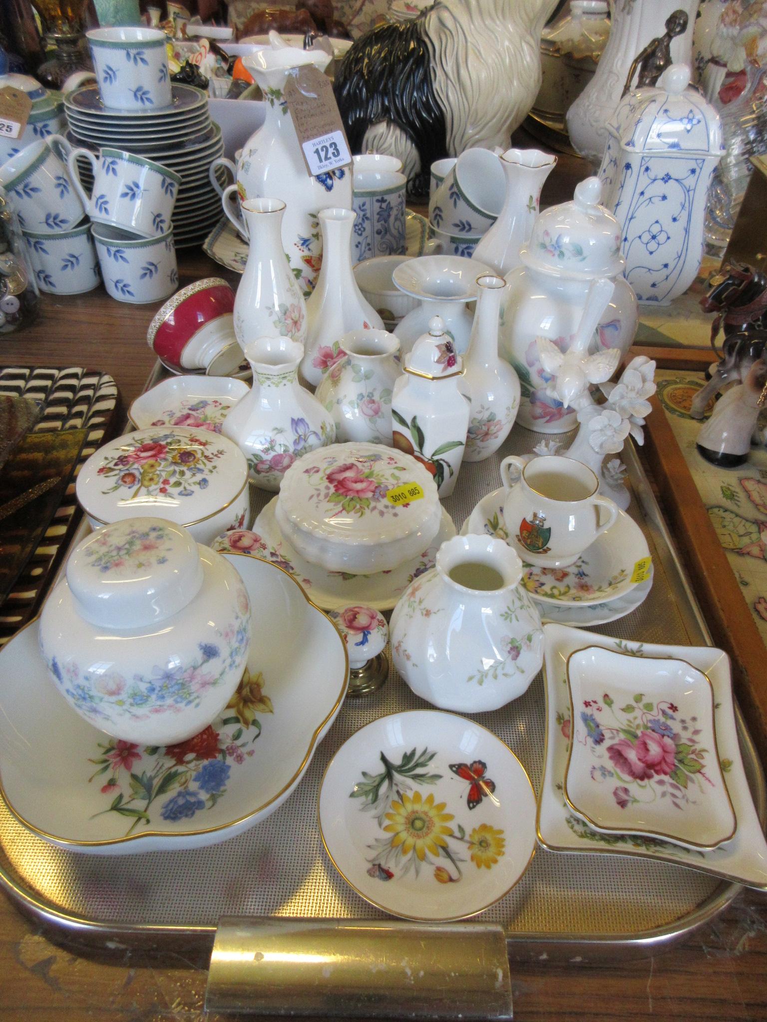 TRAY OF WEDGWOOD AYNSLEY AND OTHER ENGLISH CERAMICS Image