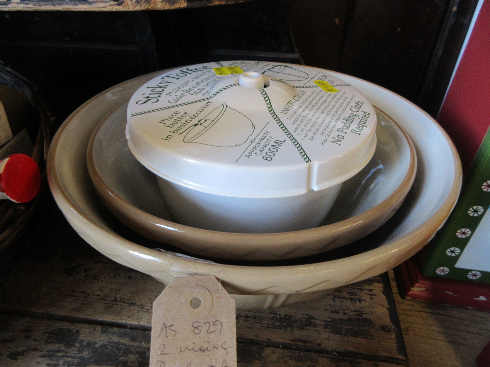 TWO MIXING BOWLS AND A PUDDING STEAMER Image