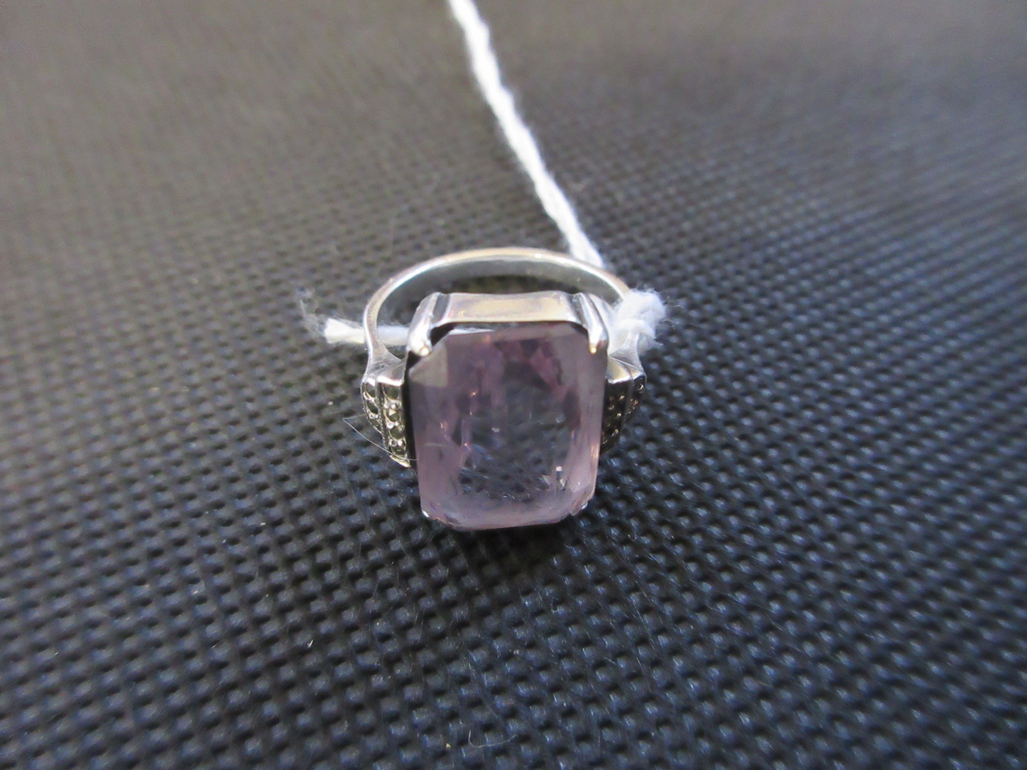 PALE LILAC STONE RING MARKED 935 Image