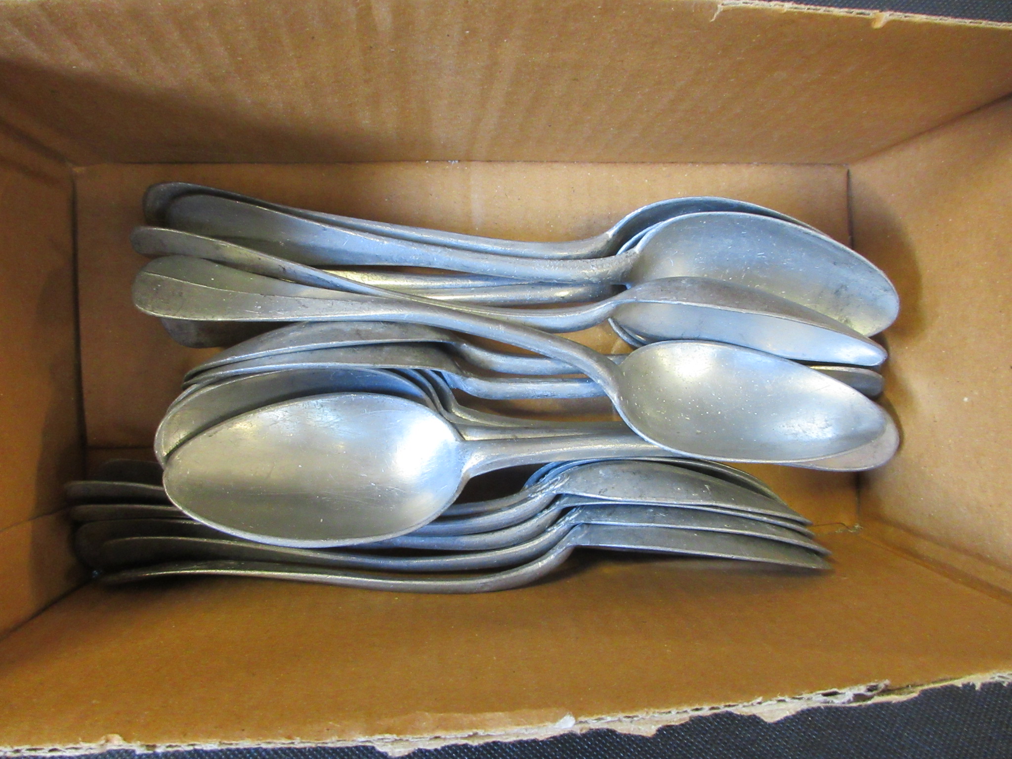 BOX OF EARLY GEORGIAN PEWTER SPOONS Image