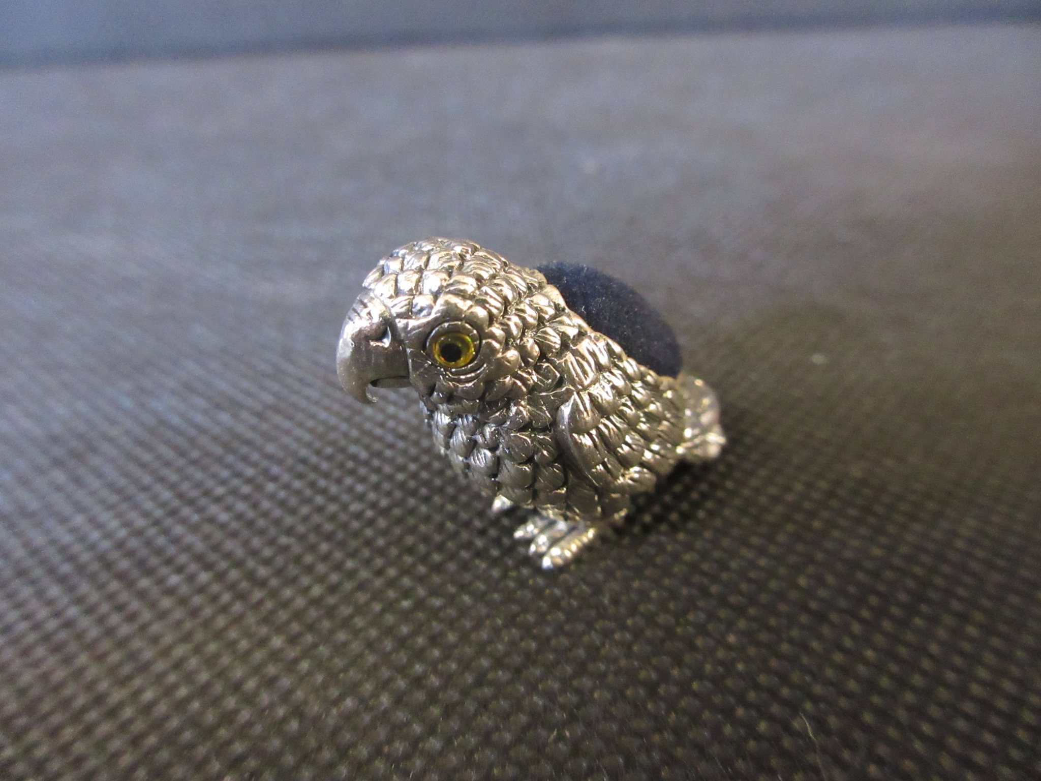 SILVER PARROT PIN CUSHION Image