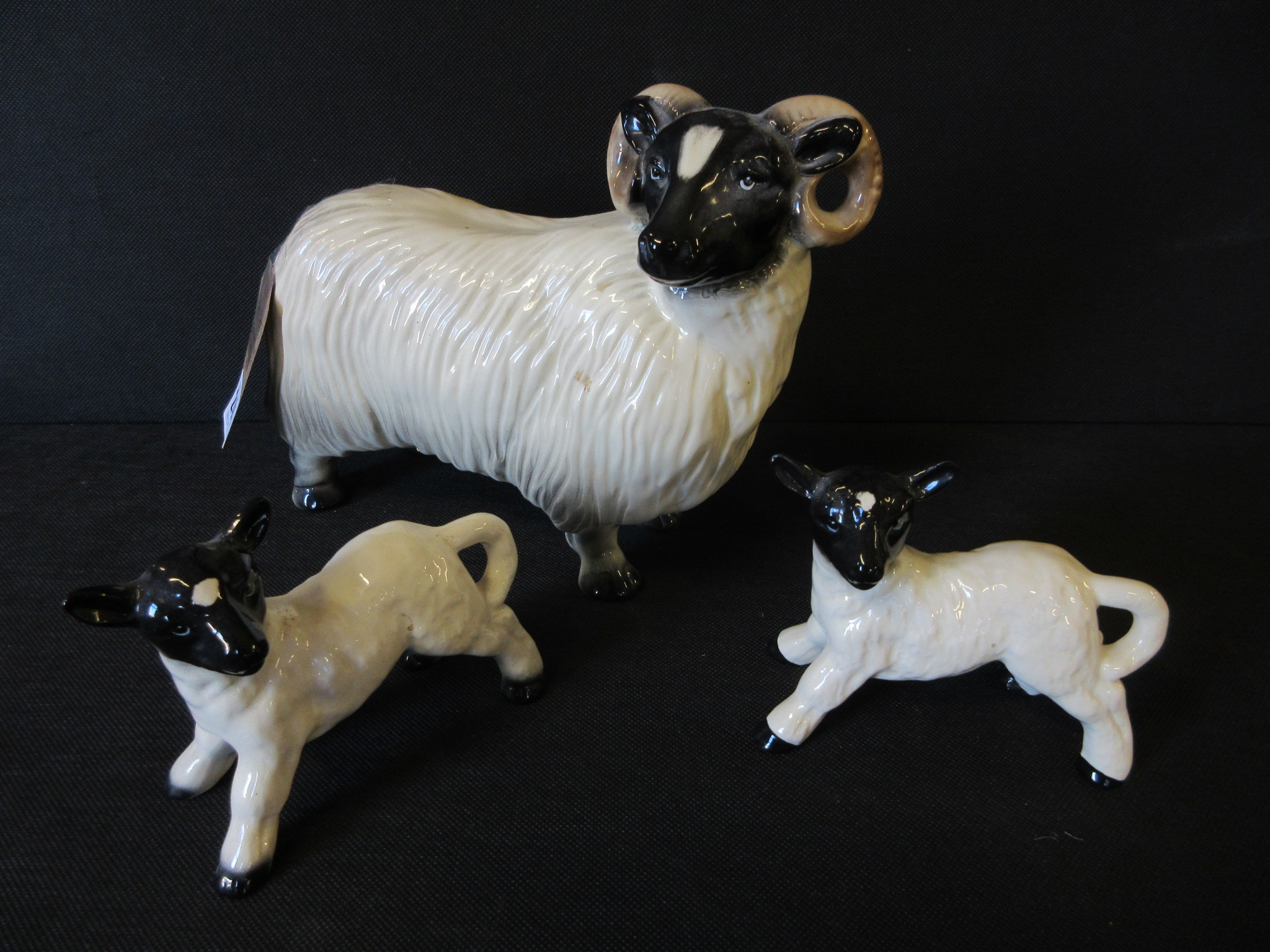 COOPER CRAFT SHEEP AND A PAIR OF LAMBS Image