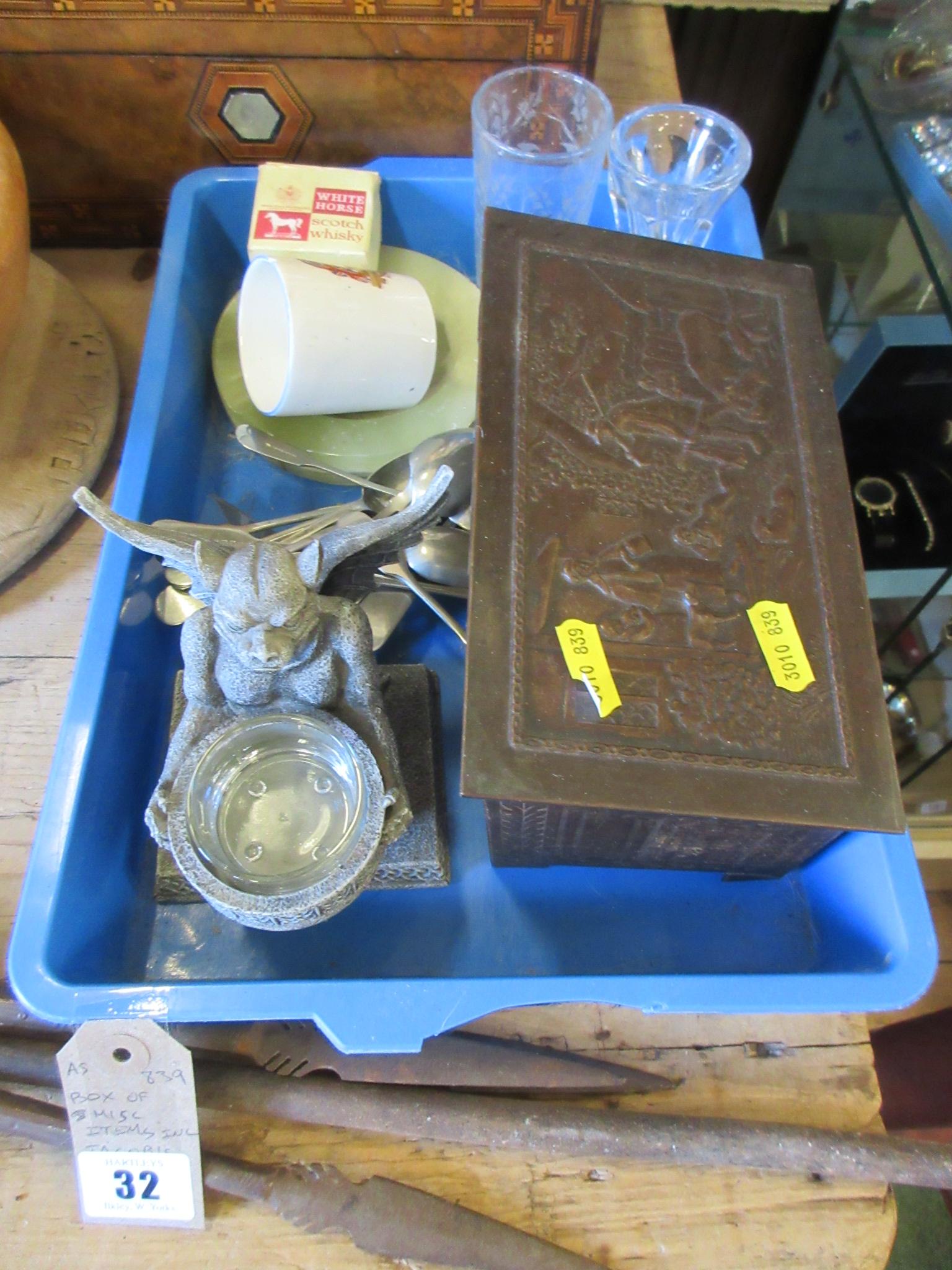 BOX OF MISCELLANEOUS ITEMS INCLUDING JACOBS BISCUIT TIN Image
