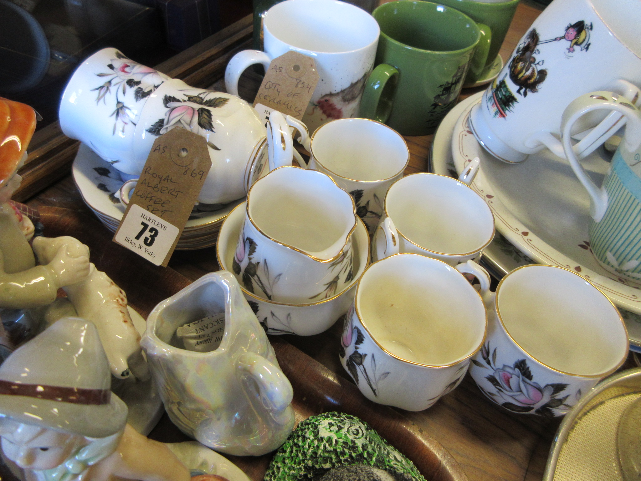 ROYAL ALBERT COFFEE SET Image