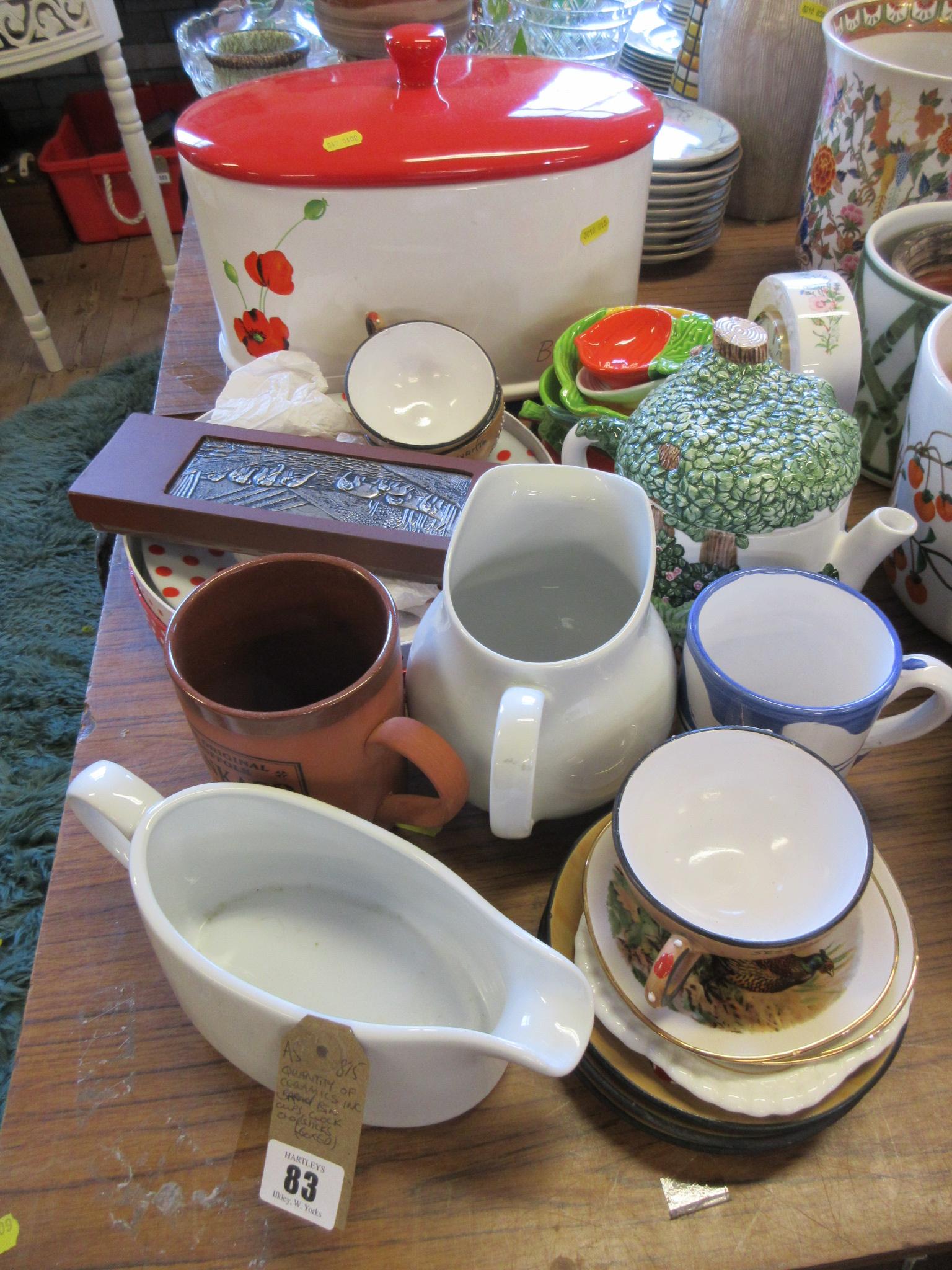 QUANTITY OF CERAMICS INCLUDING BREAD BIN, CUPS, CLOCK AND BOXED CHOPSTICKS Image